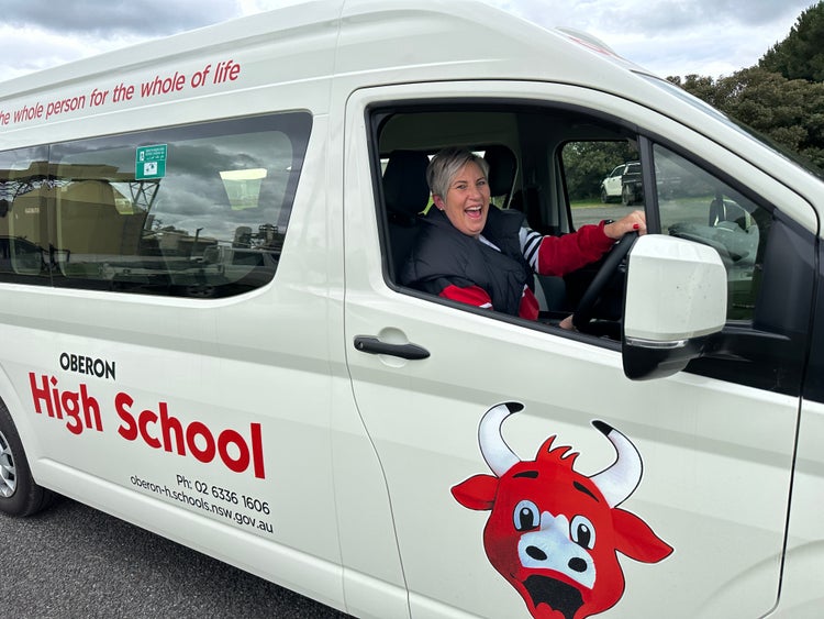 Oberon Highs School Minibus